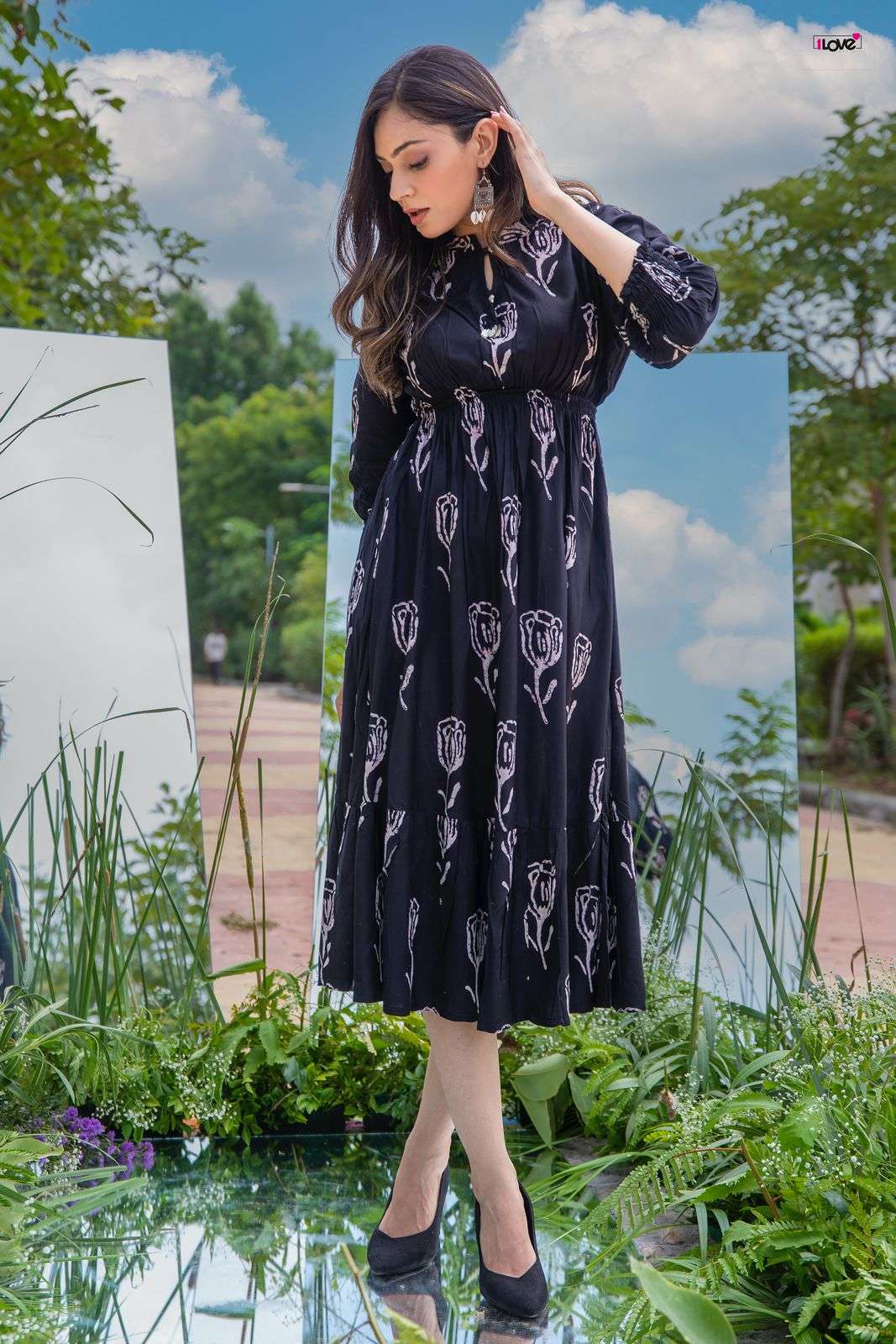 S4U KURTIS PRESENTS ANOKHI COTTON AND RAYON DECENT LOOK FANCY KURTI CATALOG WHOLESALER AND EXPORTERS