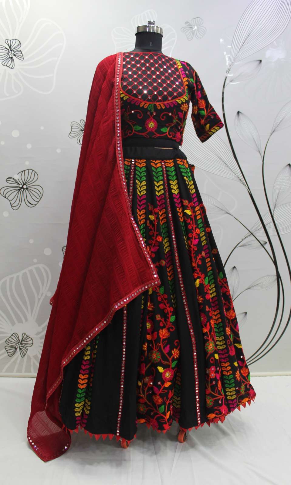 SHUBHKALA PRESENTS RAAS VOL-7 DESIGNER NAVRATRI COLECTION LEHNGHA CHOLI CATALOG WHOLESALER AND EXPORTER IN SURAT 