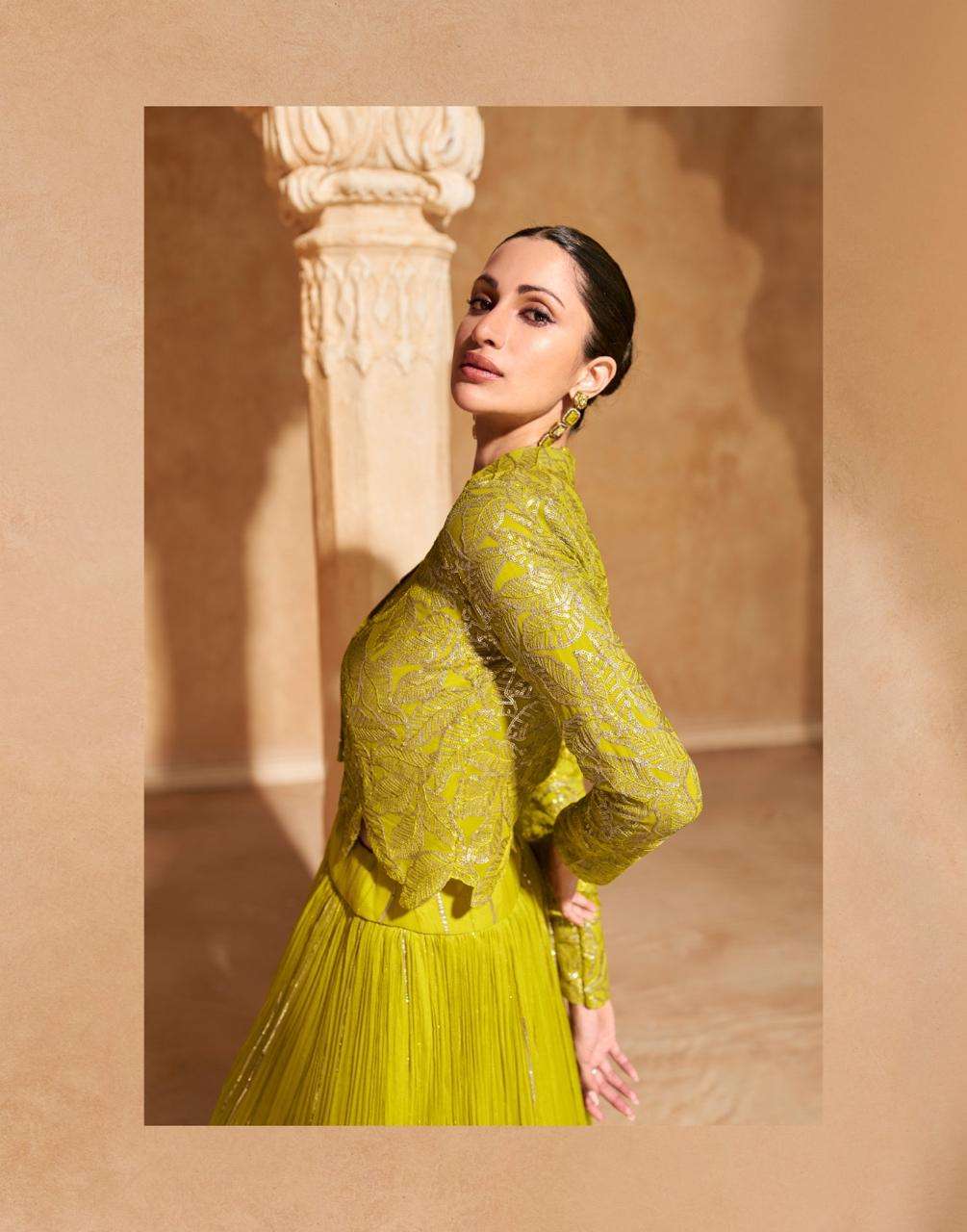 SAYURI DESIGNER PRESENTS RAAS READYMADE DESIGNER FESTIVE WEAR ELEGANT LONG GOWN PANT DUPATTA CATALOG WHOLESALER AND EXPORTER IN SURAT