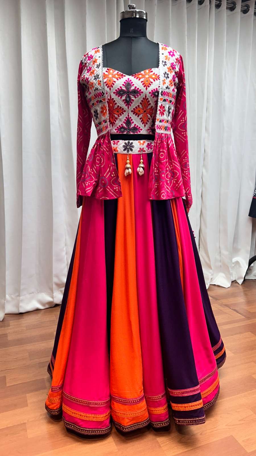 SHUBHKALA PRESENTS RAAS VOL-18 FANCY NAVRATRI WEAR LEHNGHA CHOLI CATALOG WHOLESALER AND EXPORTER IN SURAT