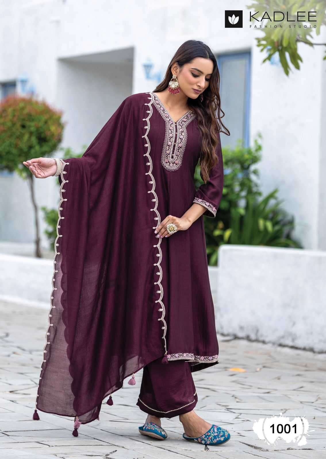 KADLEE PRESENTS AFSAANA UNIQUE STYLE THREAD WORK VICHITRA READYMADE CATALOG WHOLESALER AND EXPORTER 