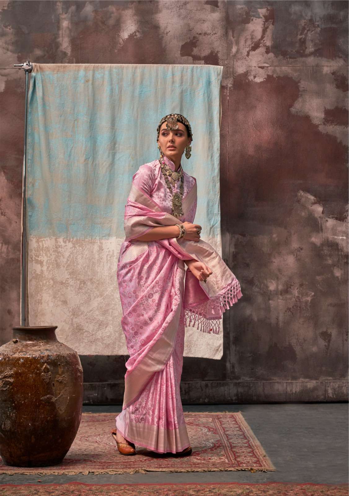 RAJBEER PRESENTS KOSHA SILK STYLISH HANDLOOM SATIN WEAVING SILK SAREES CATALOG WHOLESALER AND EXPORTER IN SURAT