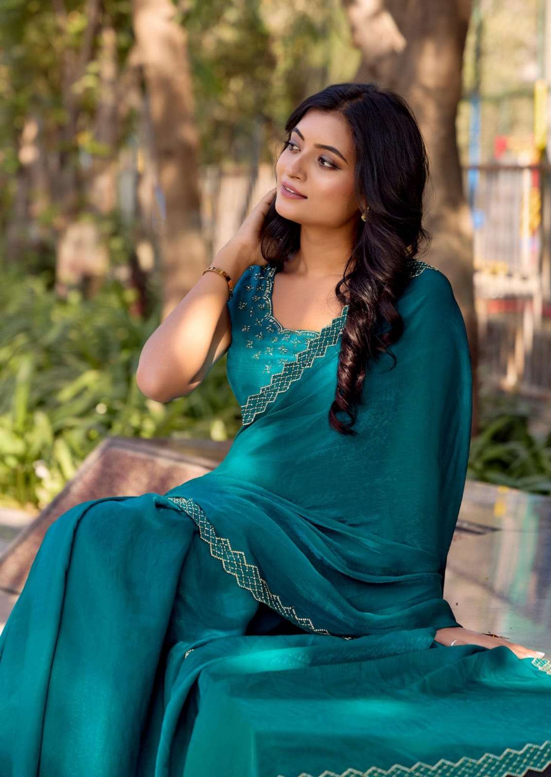 Kashvi Creation Presents Silver Stone Vol-14 Jharkan Work Fashionable Sarees Catalog Wholesaler And Exporter in Surat