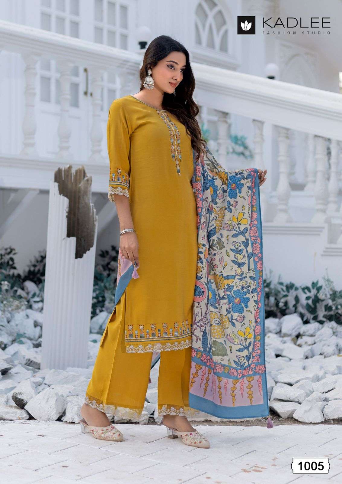 kadlee presents evergreen rayon readymade classic kurti with bottom and duppata catalog wholesaler and exports