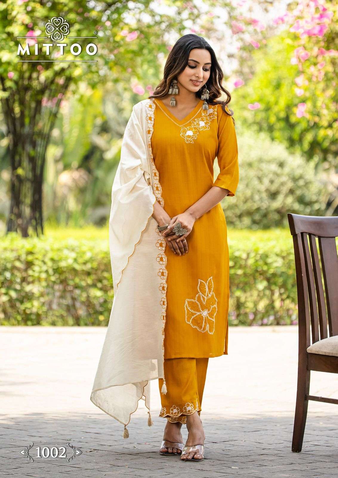 MITTOO PRESENTS ELITE FANCY VISCOSE KURTIS CATALOG WHOLESALER AND EXPORTER IN SURAT