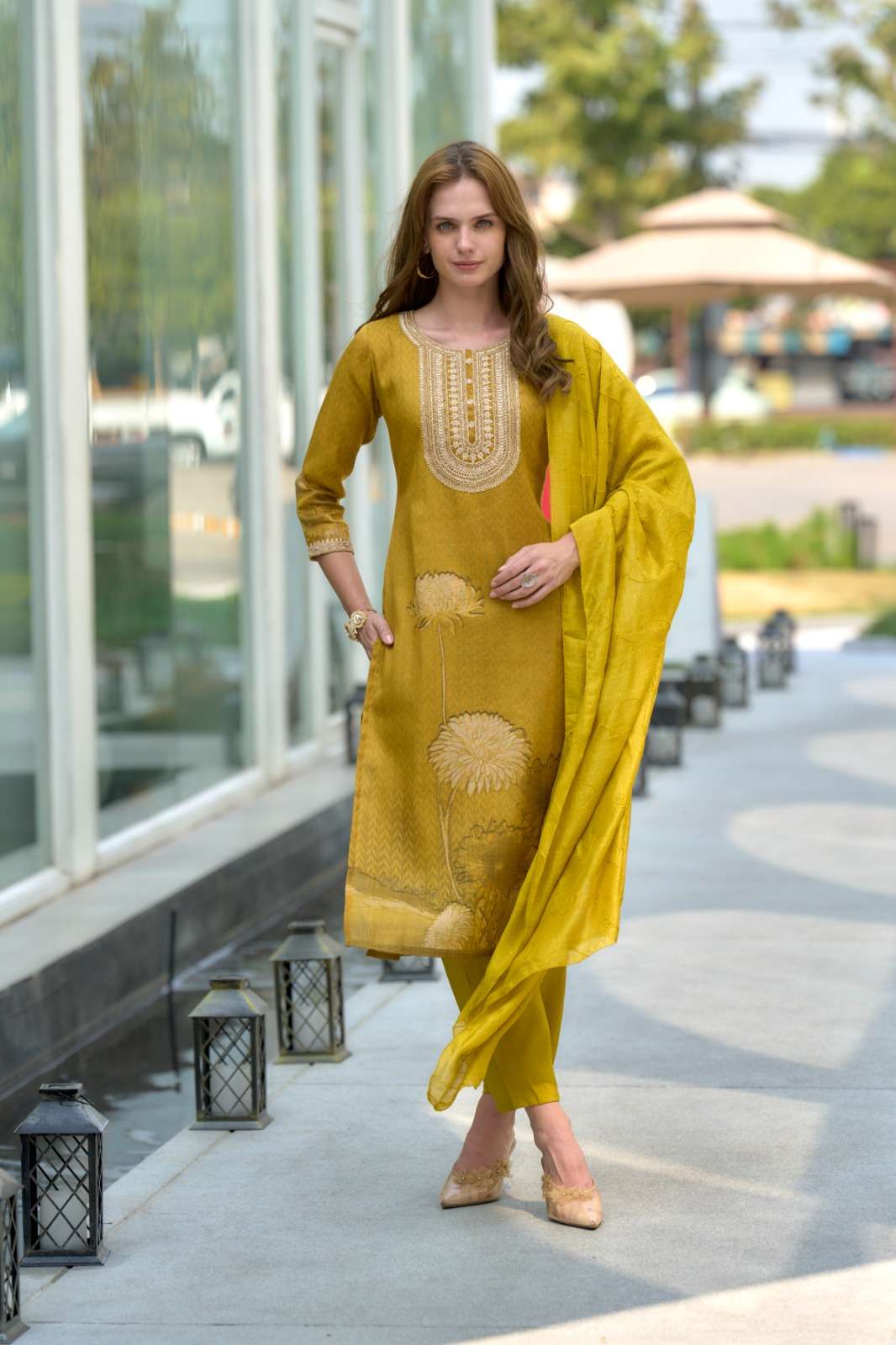 STH PRESENTS KRISHNA EXPORT DESIGNER FANCY KURTIS CATALOG WHOLESALER AND EXPORTER IN SURAT 