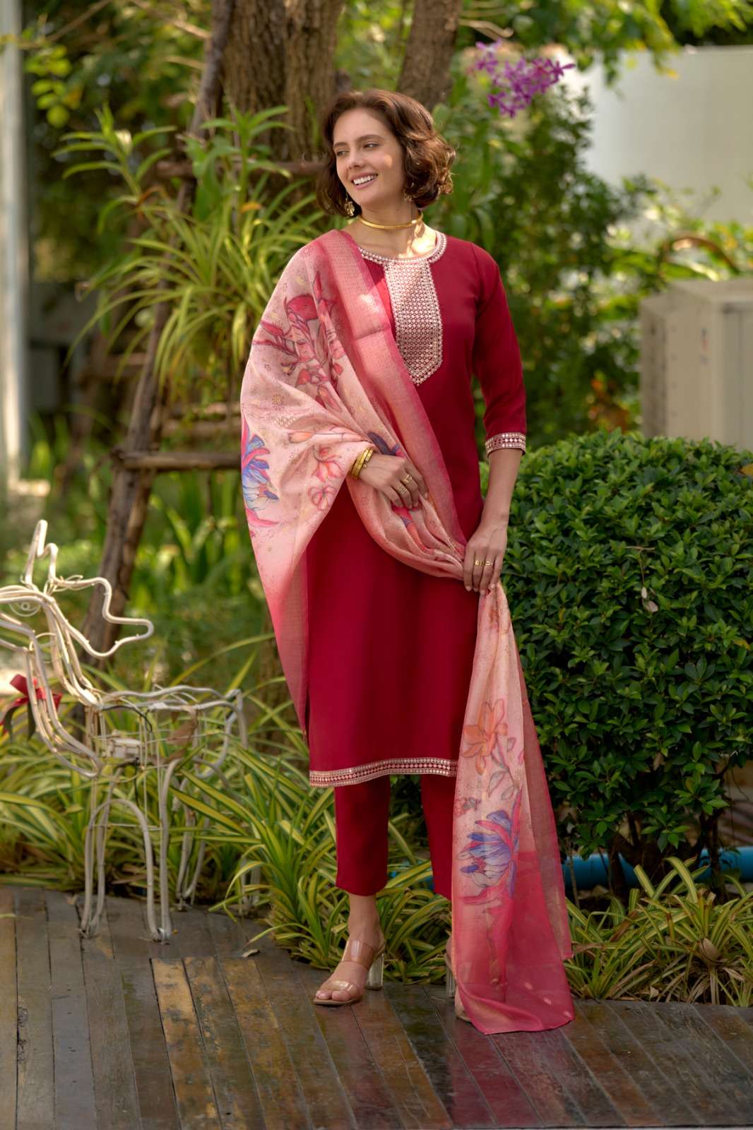 STH PRESENTS KRISHNA EXPORT DESIGNER FANCY KURTIS CATALOG WHOLESALER AND EXPORTER IN SURAT 