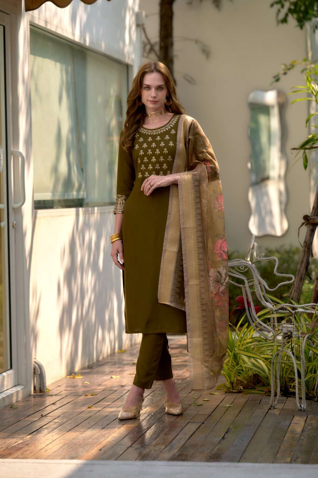 STH PRESENTS KRISHNA EXPORT DESIGNER FANCY KURTIS CATALOG WHOLESALER AND EXPORTER IN SURAT 