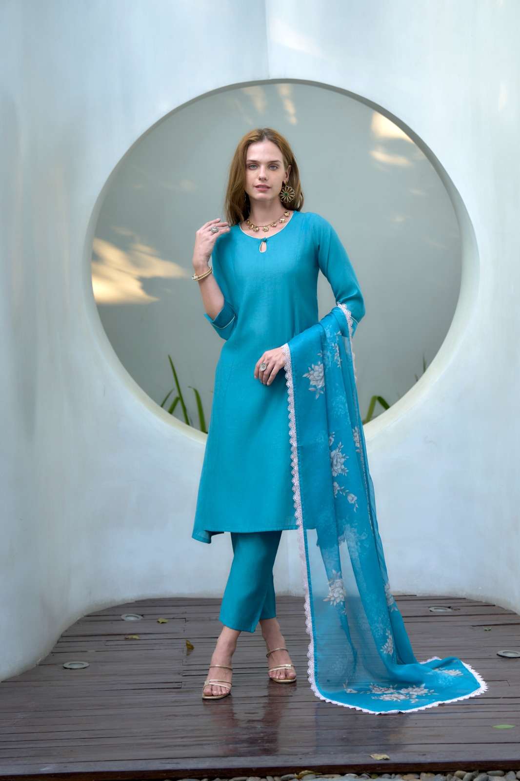 STH PRESENTS KRISHNA EXPORT DESIGNER FANCY KURTIS CATALOG WHOLESALER AND EXPORTER IN SURAT 