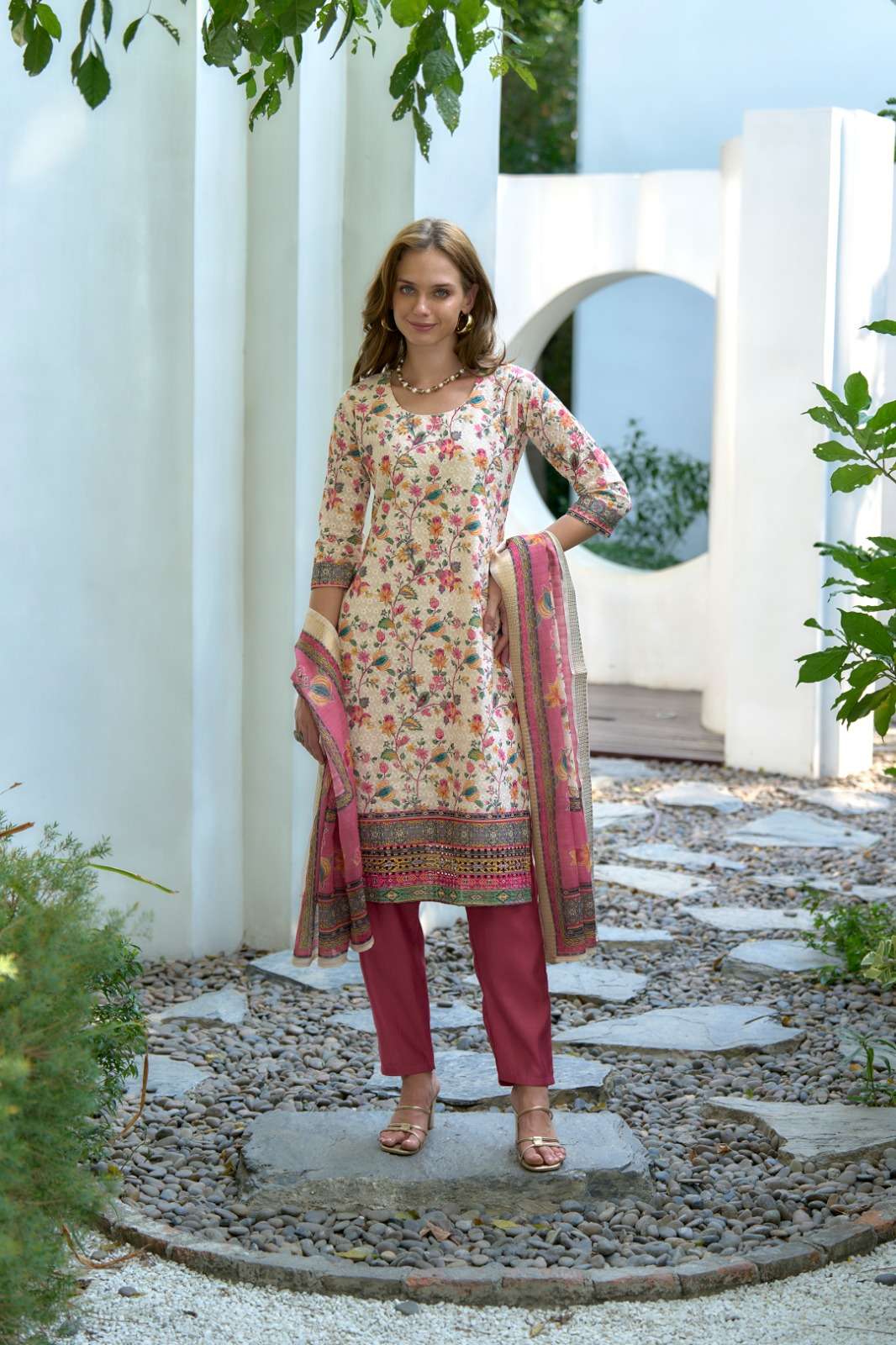 STH PRESENTS KRISHNA EXPORT DESIGNER FANCY KURTIS CATALOG WHOLESALER AND EXPORTER IN SURAT 