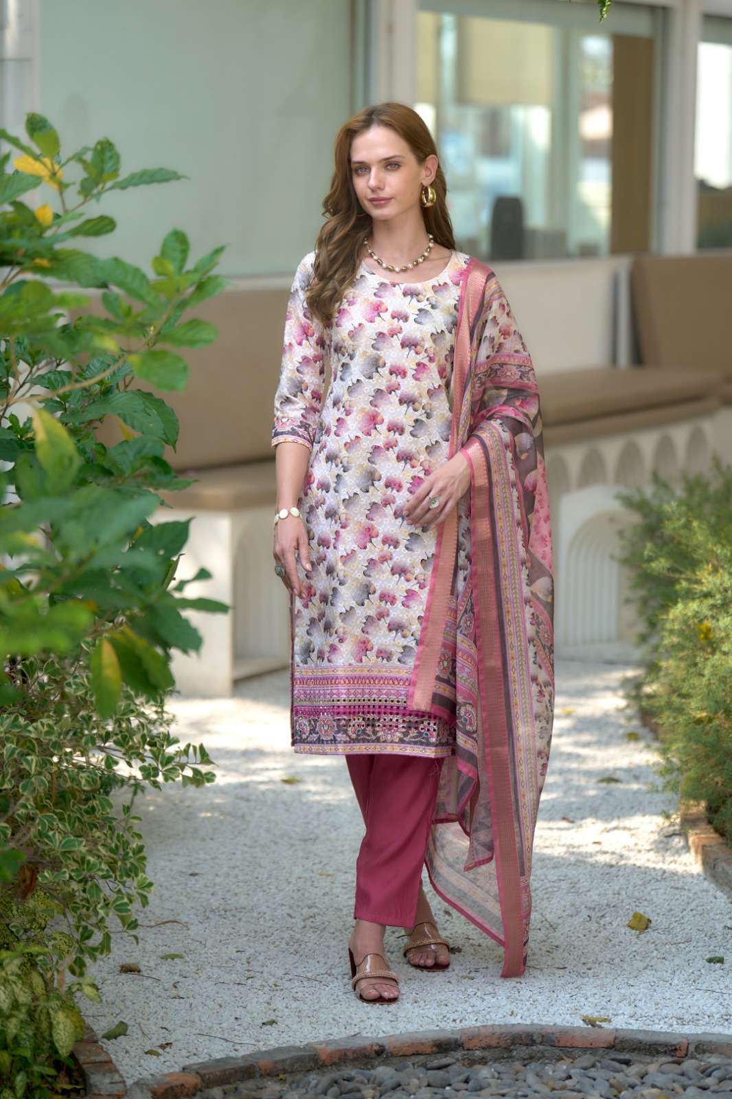 STH PRESENTS KRISHNA EXPORT DESIGNER FANCY KURTIS CATALOG WHOLESALER AND EXPORTER IN SURAT 