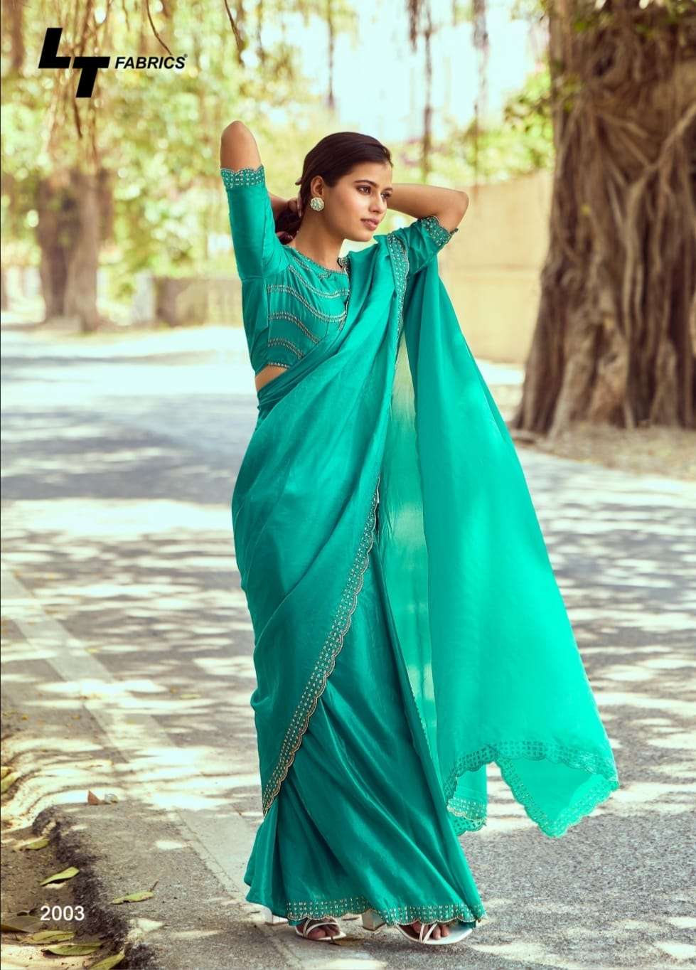 Kashvi Creation Presents Silver Stone Vol-20Jharkan Work Fashionable Sarees Catalog Wholesaler And Exporter in Surat