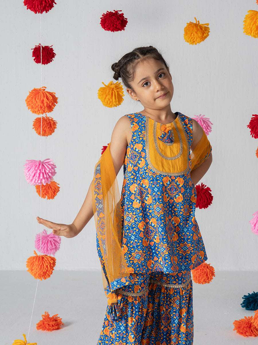 KRISHNA EXPORT PRESENTS GIRLS KURTA SETT CATALOG WHOLESALER 