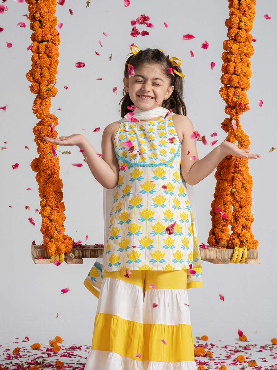 KRISHNA EXPORT PRESENTS GIRLS KURTA SETT CATALOG WHOLESALER 
