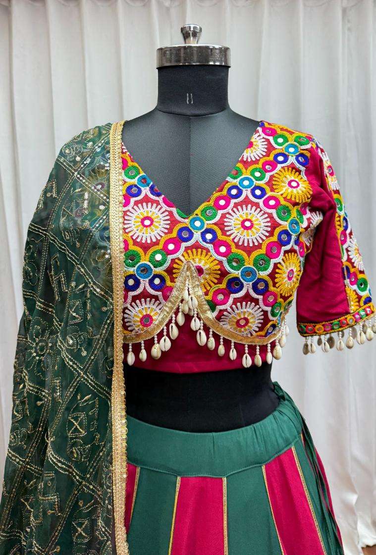 SHUBHKALA PRESENTS RAAS VOL-30 FANCY READYMADE NAVRATRI COLLECTION CHOLI CATALOG WHOLESALER AND EXPORTER IN SURAT