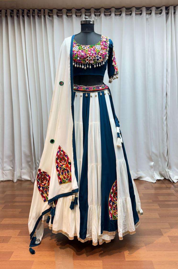 SHUBHKALA PRESENTS RAAS VOL-30 FANCY READYMADE NAVRATRI COLLECTION CHOLI CATALOG WHOLESALER AND EXPORTER IN SURAT