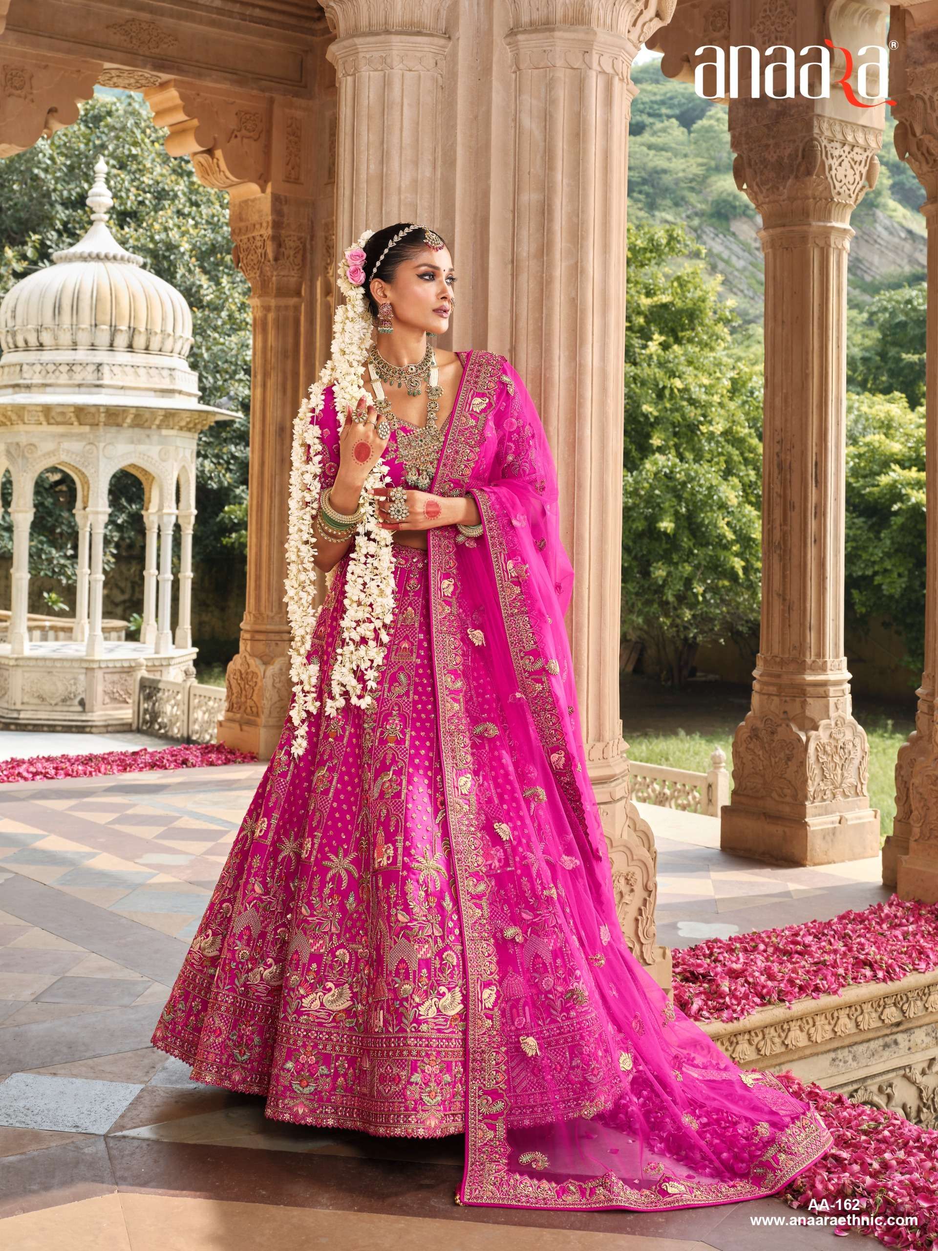 TATHASTU PRESENTS ANAARA BRIDAL WEAR HEAVY DESIGNER LEHNGHA CHOLI CATALOG WHOLESALER AND EXPORTRE IN SURAT 
