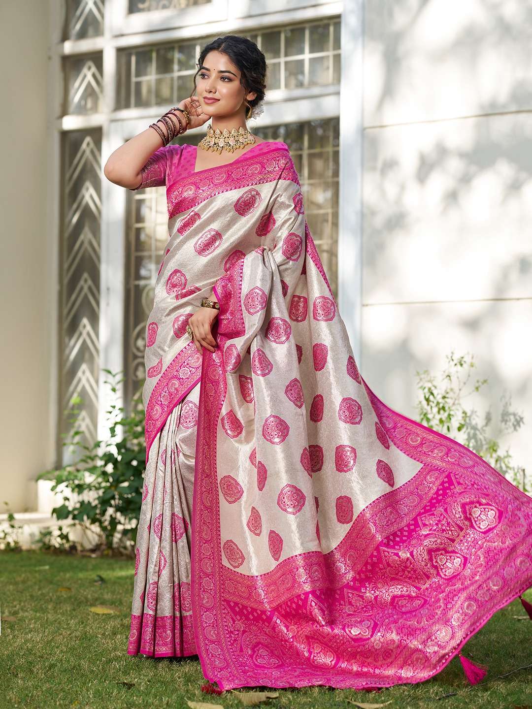 ASTITA PRESENT Kundan Silk SOUTH INDIAN STYLE SILK SAREES CATALOG WHOLESALER AND EXPORTERS