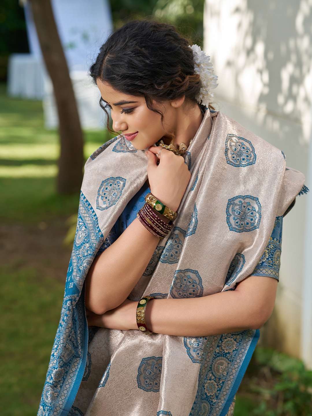 ASTITA PRESENT Kundan Silk SOUTH INDIAN STYLE SILK SAREES CATALOG WHOLESALER AND EXPORTERS